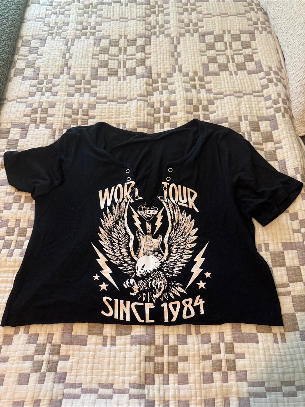 Amazon Black Lace-Up Graphic Crop Tee with Cream Print